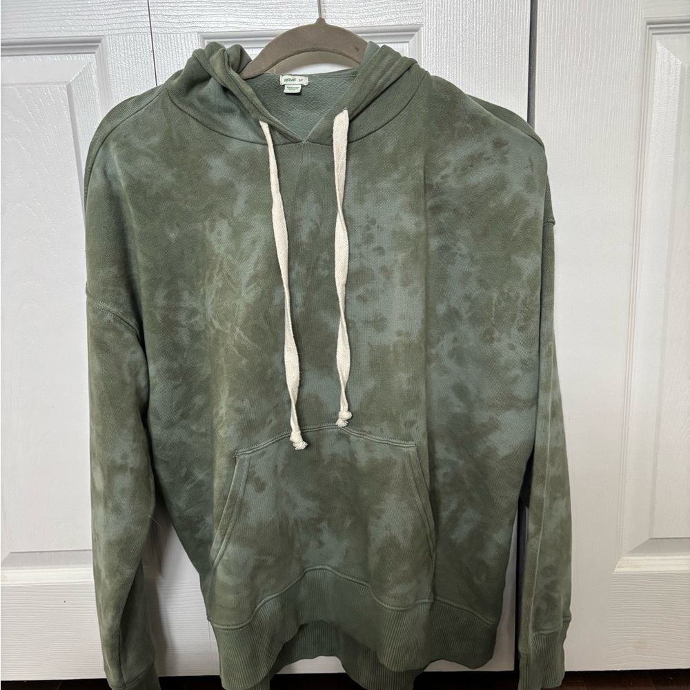 AERIE Green Tie-Dye Hoodie